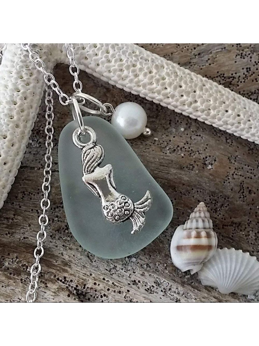 𝅺handmade in Hawaii, seafoam sea glass necklace, mermaid charm, Freshwater pearl